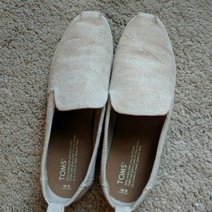 Toms slip on metalic tan
